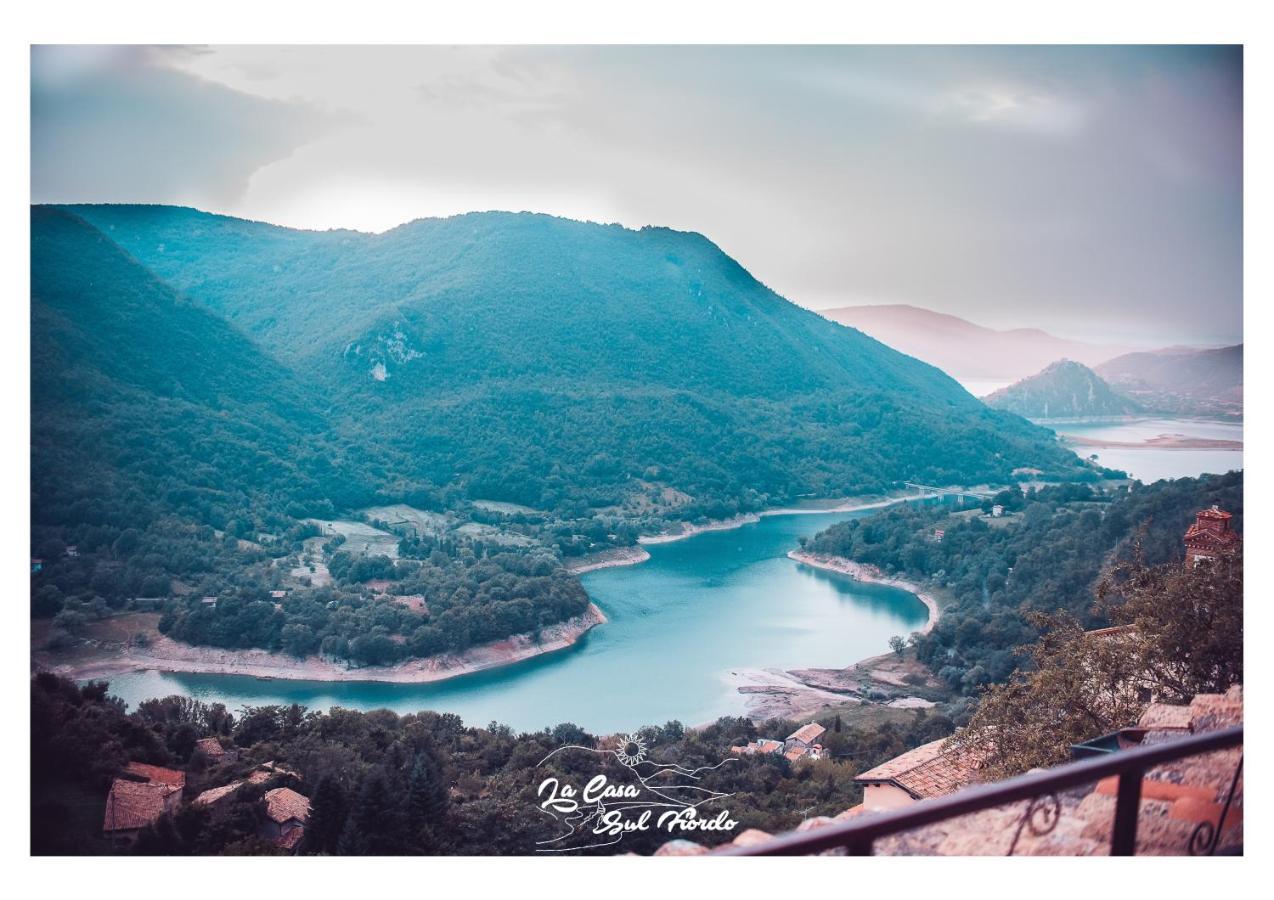 La Casa Sul Fiordo Lago Del Turano Paganico Sabino エクステリア 写真